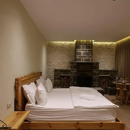 Perla E Tomorrit Ez Otel