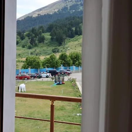 Otel Perla E Tomorrit Ez